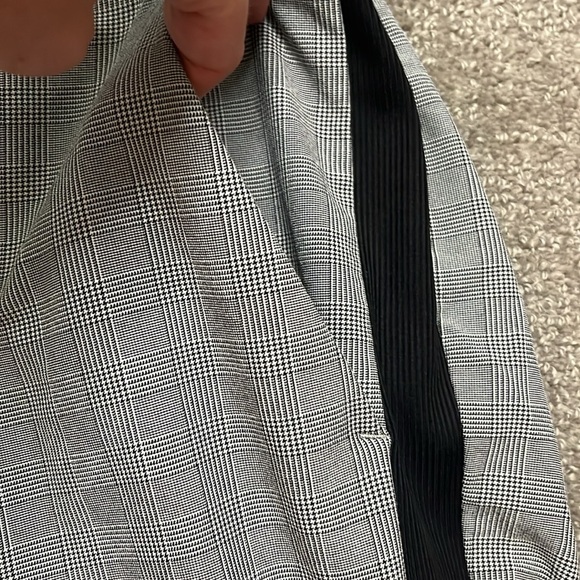 Athleta Brooklyn Black and White Plaid Ankle Pant Size 4 - Picture 8 of 13